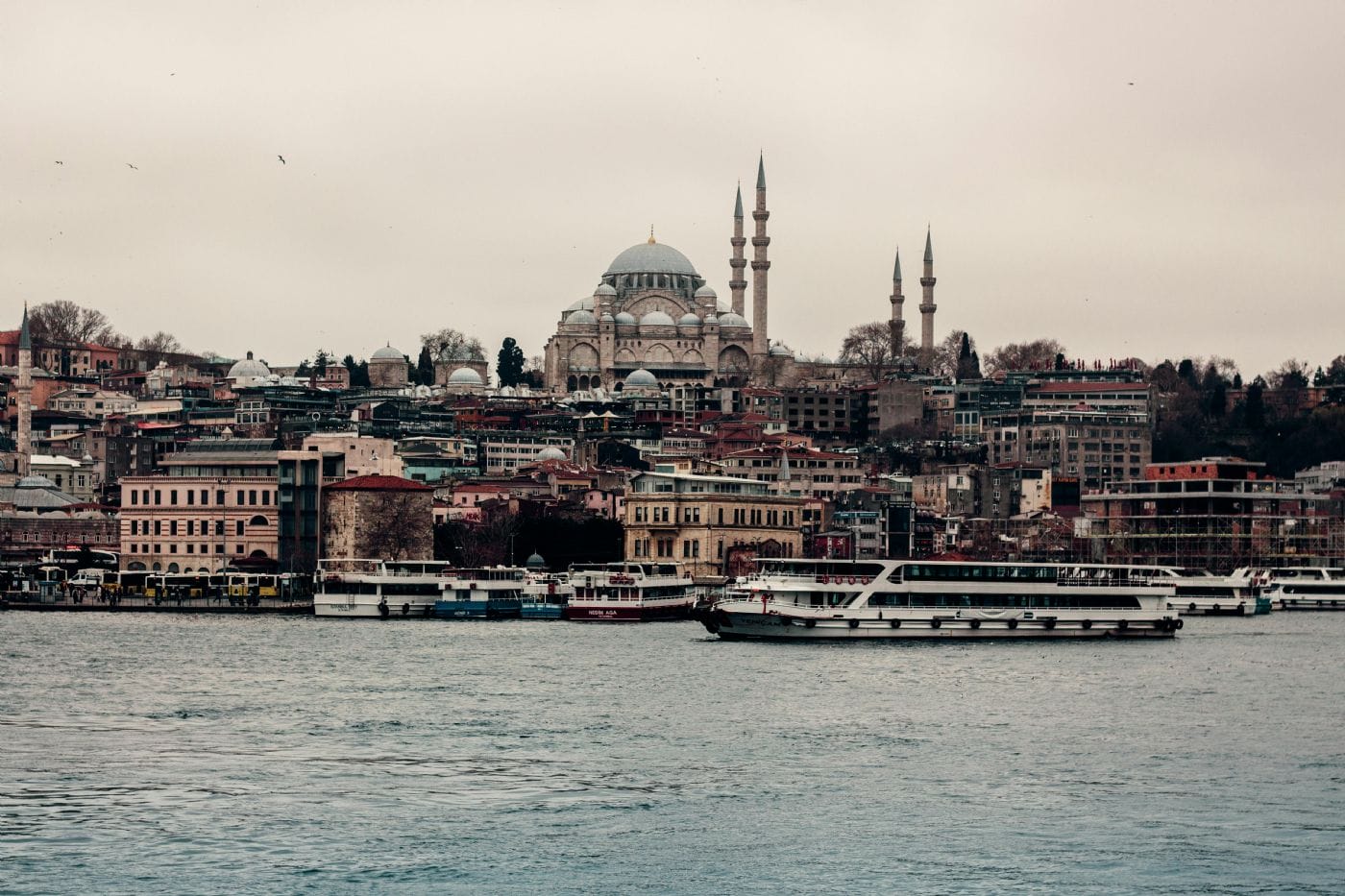 Boğazda Kadınlar Matinesi